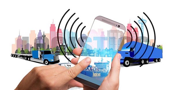 智慧冷鏈物流的運輸貨車與貨船